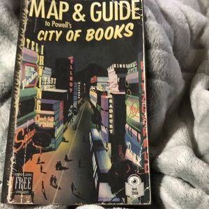 March 2006 Map & Guide to Powell’s City of Books.  Paperback.  Great condition.